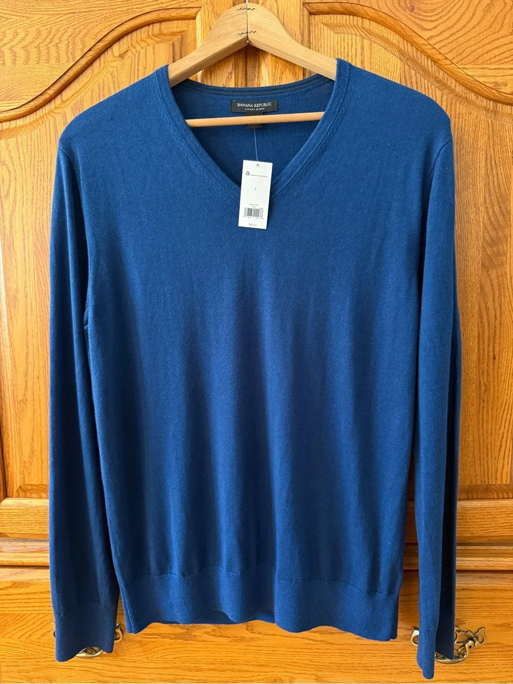 NWT Banana Republic Luxury Blend V-Neck Sweater Silk Cashmere Size Large